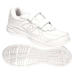 New Balance Womens 577 Walking Velcro shoe White NEW  