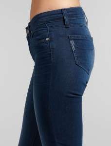 PAIGE JEANS SIGNATURE LAUREL CANYON IN MARIN COVE   31  