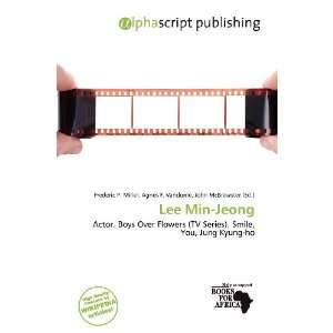 Lee Min Jeong [Paperback]