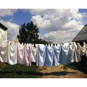  National Geographic, Clothes on the Line, 8 x 10 Poster 