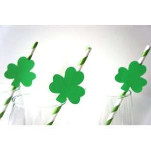  Shamrock Straw Photo Props   Set of 5   Shamrocks on KELLY 