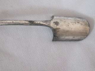 ANTIQUE SILVERPLATE & CARVED BONE MARROW SCOOP   ENGLAND 1878 H & H 