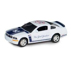 New York Yankees MLB Ford Mustang GT:  Sports & Outdoors