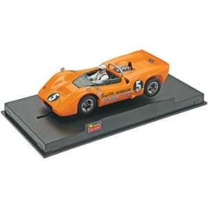  Monogram 1/32 McLaren M6A Dennis Hulme MON854838: Toys 