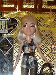 RETIRED GWEN STEFANI THE SWEET ESCAPE FASHION DOLL  