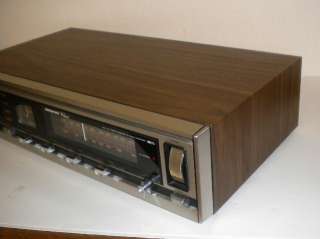 Soundesign Classic Compact Am/Fm Stereo Receiver & Eight 8 Track 
