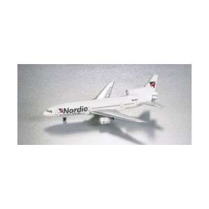  Skymarks China Airlines 737 800 Model Airplane Toys 