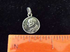 ESTATE VINTAGE NEW OLD STOCK STERLING SILVER 800 PENDANT HISTORIC POPE 