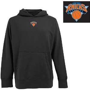  Antigua New York Knicks Signature Hood