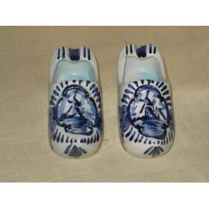 Set Of 2   Vintage Delft Blue Holland Porcelain 5x2 Inch Shoe Ashtray 