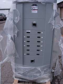 SIEMIENS NEW DISTRIBUTION PANEL 600 AMP MAIN WITH BREAKERS  