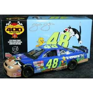  Jimmie Johnson Diecast Lowes Looney Tunes 1/24 2002: Toys 