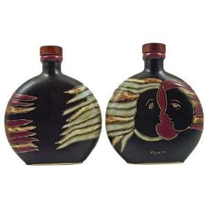   Collectible Liquor Flask Decanter   Lovers Faces