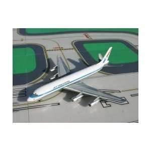  Herpa Wings China Airlines Sud Caravelle 1:500: Toys 