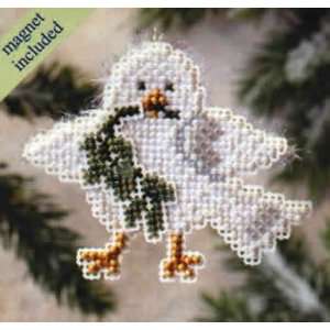 Winter Holiday Magnet Kit   Downy Dove Toys & Games