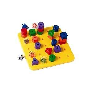  DISCOVERY TOYS GIANT PEGBOARD #1562 
