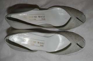 BRUNO MAGLI Women Gray Snake Skin PUMPS Shoes Sz 8  