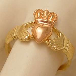   claddagh 14kt gold estate wedding ring the irish claddagh wedding ring