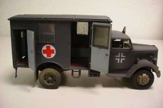 Opel Blitz 3 ton Ambulance Krankenwagen 132 Forces of Valor 80073 