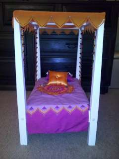   American Girl Doll Julie Bed w/Bedding Good Condition  