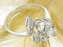 925 Sterling Silver White CZ Flower Ring Size 8 US  