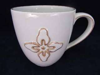 2008 Starbucks 12 oz Embossed Flower Coffee Mug EUC White Brown Floral 