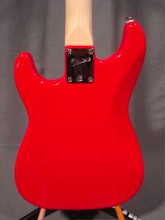 Fender Squier Mini Stratocaster Student Electric Guitar   Torino Red 