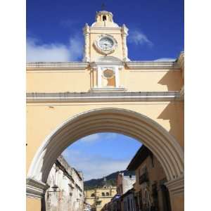  Santa Catarina Arch, Antigua, UNESCO World Heritage Site 