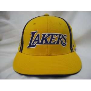  LOS ANGELES LAKERS NBA NIKE HAT CAP FLEXFIT SIZE LARGE 